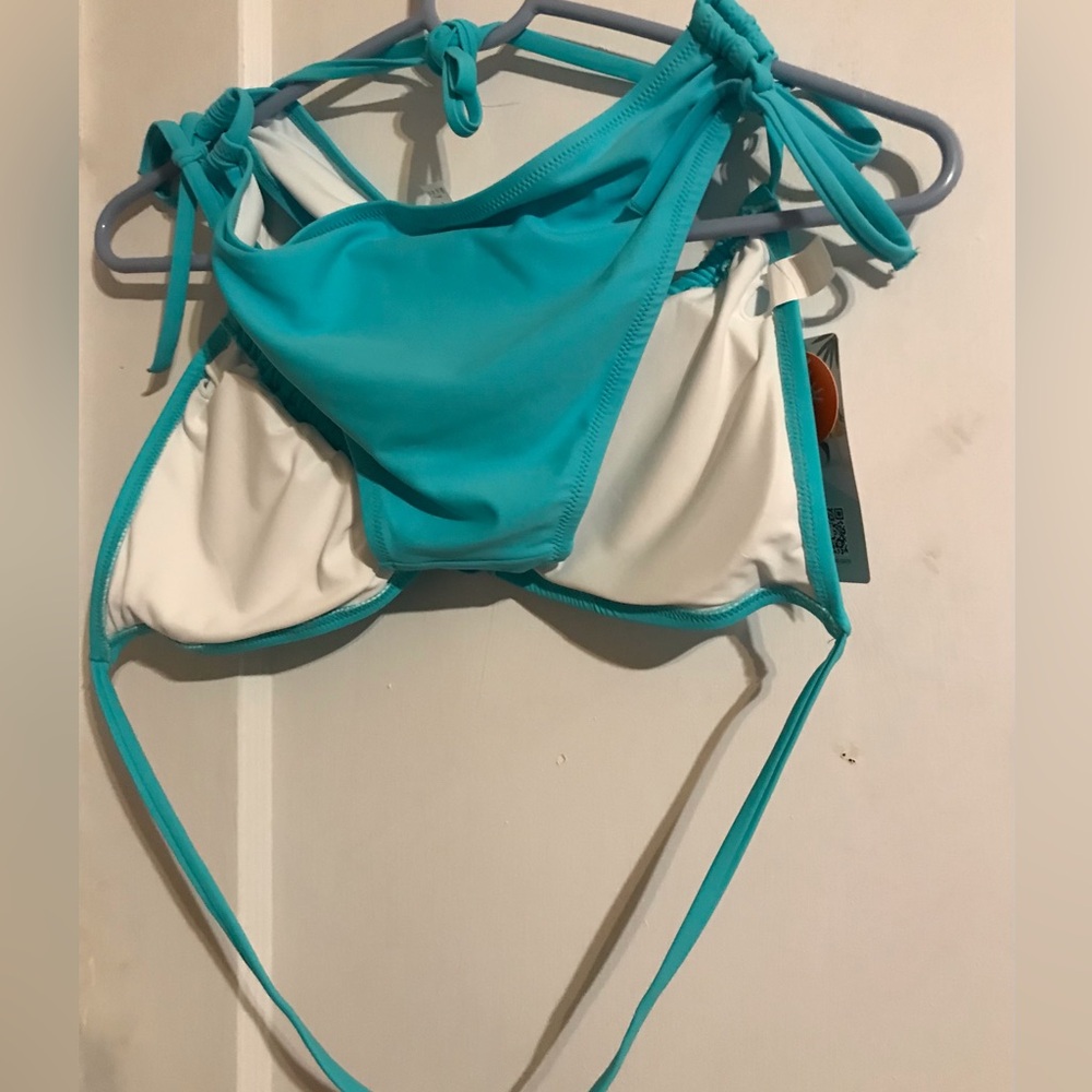 New Attraco Bikini Set - Picture 3 of 3